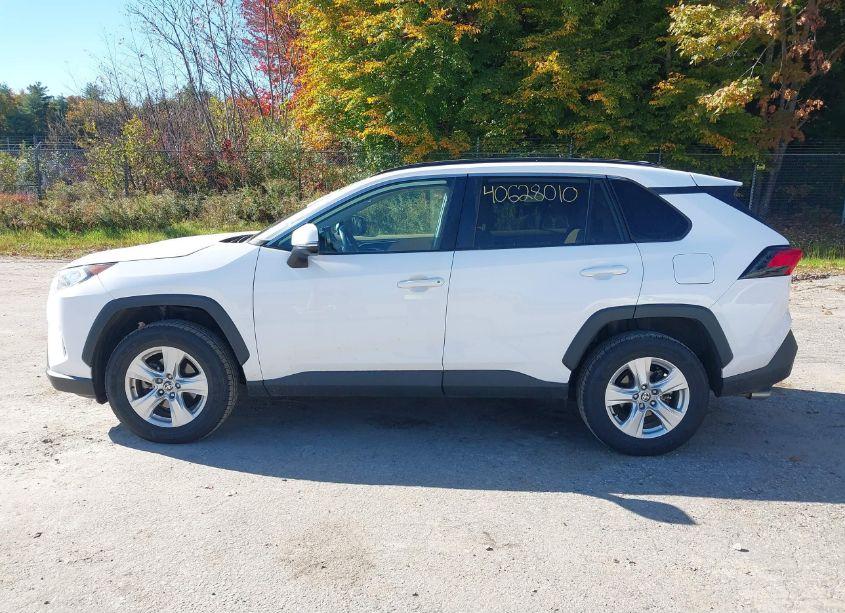 Photo 14 of 2021 Toyota Rav4 XLE (VIN 2T3W1RFV7MC118418)