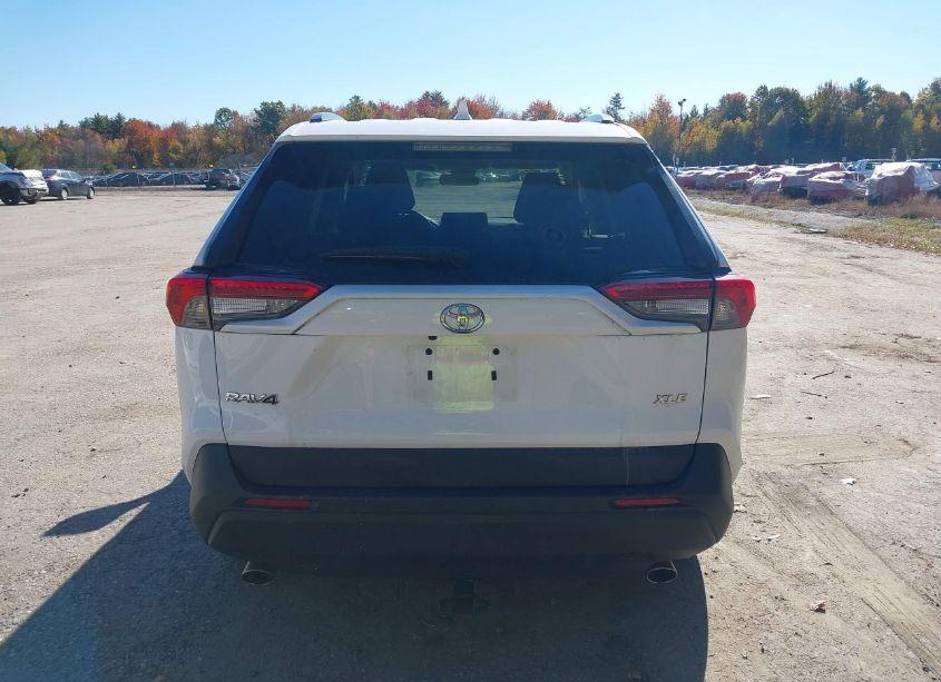 Photo 16 of 2021 Toyota Rav4 XLE (VIN 2T3W1RFV7MC118418)