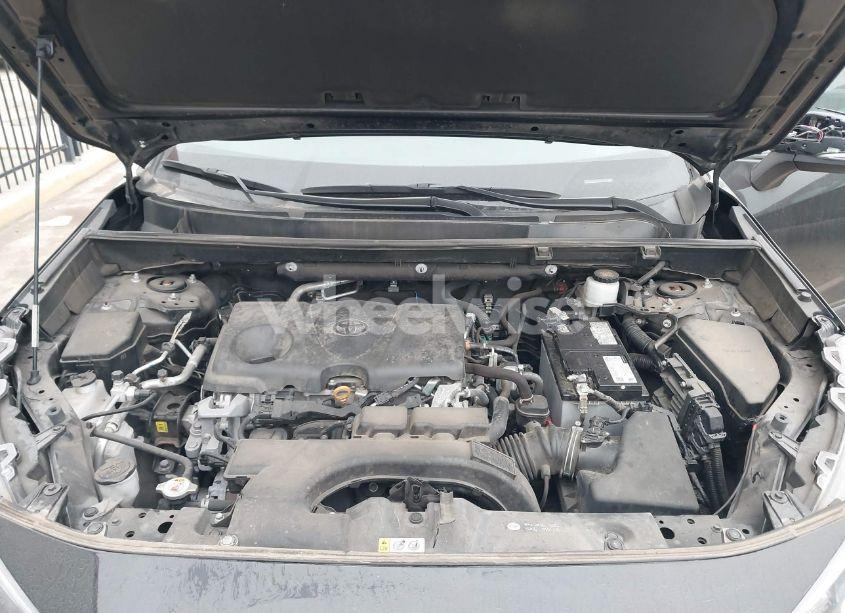 Photo 10 of 2021 Toyota Rav4 XLE (VIN 2T3W1RFV7MC120847)