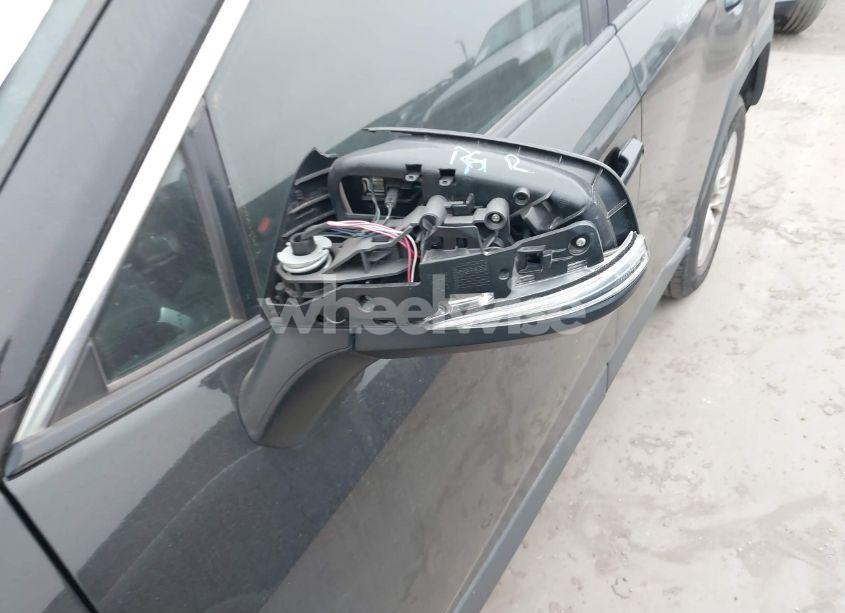 Photo 17 of 2021 Toyota Rav4 XLE (VIN 2T3W1RFV7MC120847)