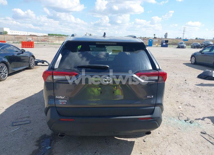 Photo 16 of 2021 Toyota Rav4 XLE (VIN 2T3W1RFV7MC131315)
