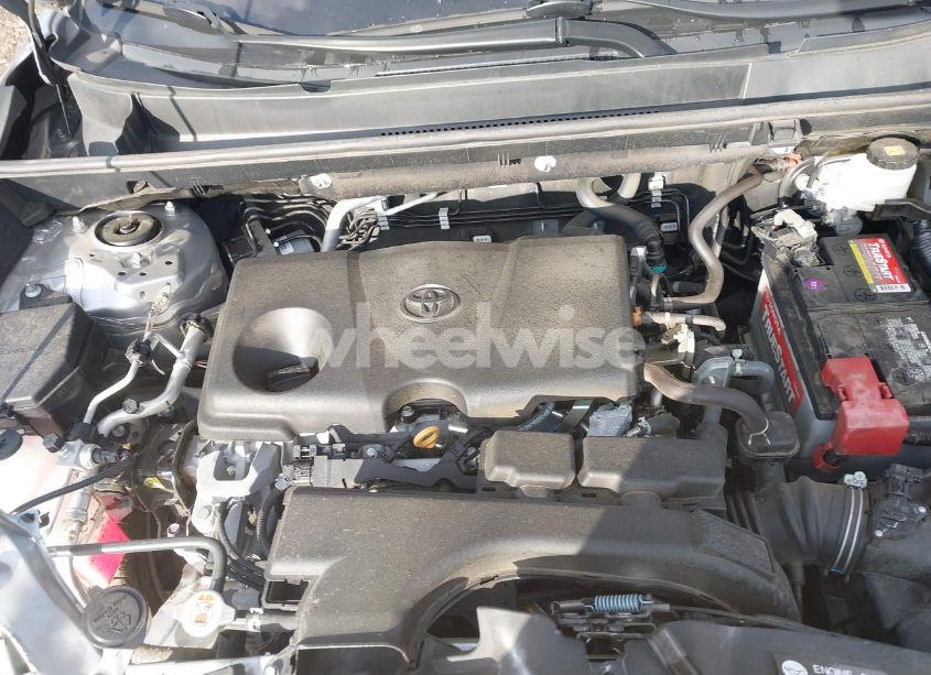 Photo 10 of 2021 Toyota Rav4 XLE (VIN 2T3W1RFV7MC152701)