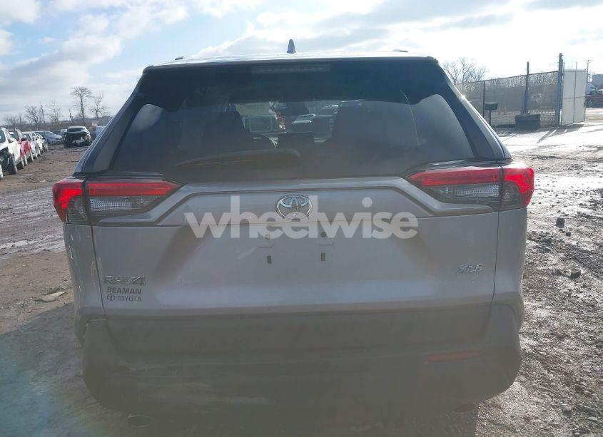 Photo 16 of 2021 Toyota Rav4 XLE (VIN 2T3W1RFV7MC152701)