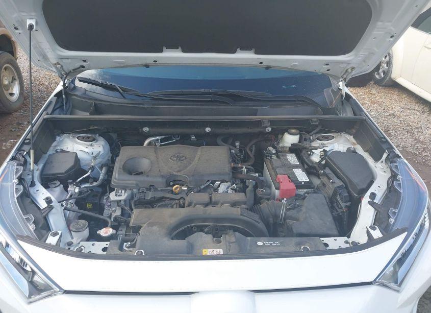Photo 10 of 2021 Toyota Rav4 XLE (VIN 2T3W1RFV7MC161608)