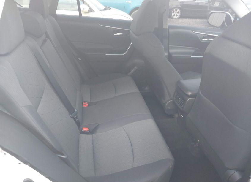 Photo 8 of 2021 Toyota Rav4 XLE (VIN 2T3W1RFV7MC161608)