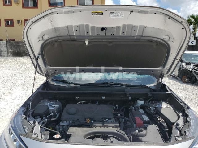 Photo 11 of 2021 TOYOTA RAV4 XLE (VIN 2T3W1RFV7MC163732)