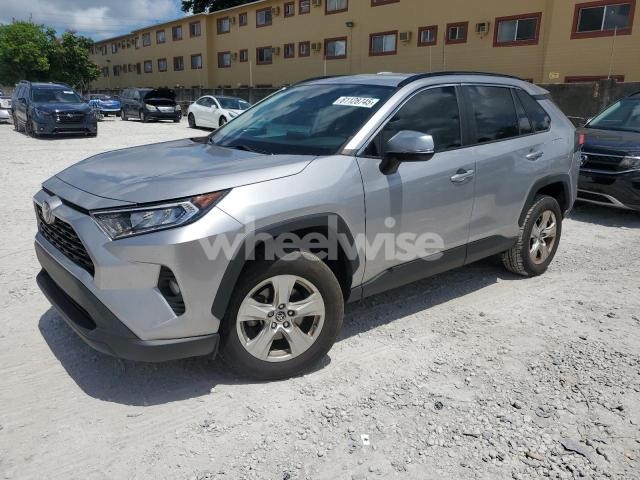 Photo 5 of 2021 TOYOTA RAV4 XLE (VIN 2T3W1RFV7MC163732)