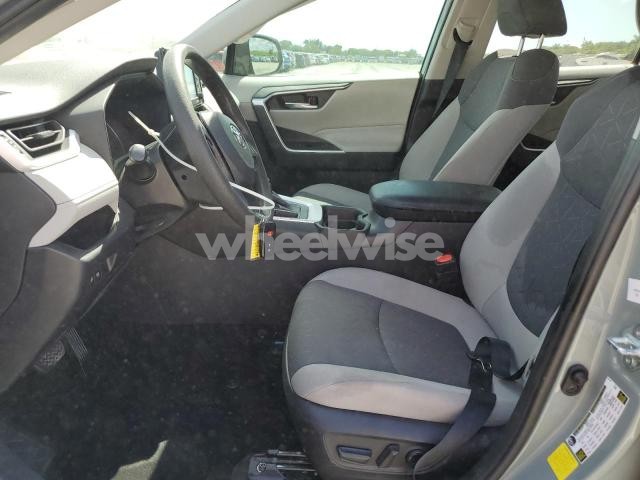 Photo 11 of 2021 TOYOTA RAV4 XLE (VIN 2T3W1RFV7MW108678)