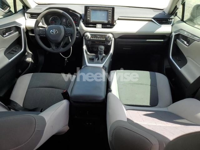 Photo 13 of 2021 TOYOTA RAV4 XLE (VIN 2T3W1RFV7MW108678)