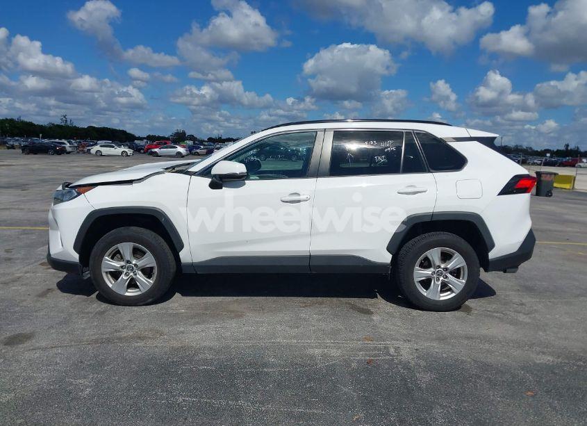 Photo 14 of 2021 Toyota Rav4 XLE (VIN 2T3W1RFV7MW116571)