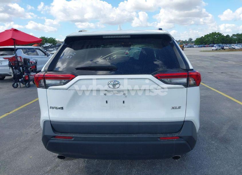 Photo 16 of 2021 Toyota Rav4 XLE (VIN 2T3W1RFV7MW116571)