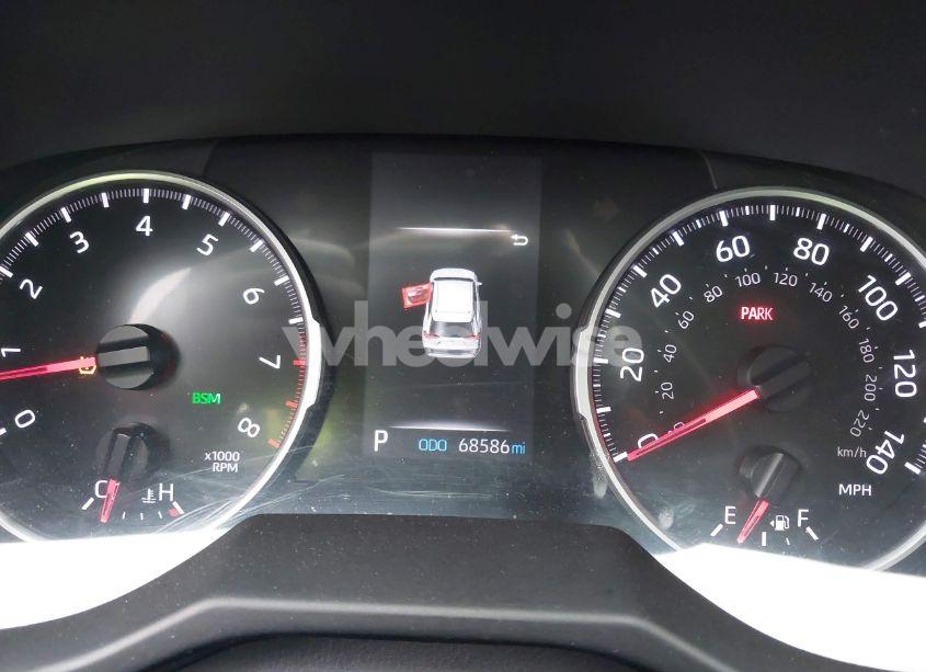 Photo 15 of 2021 Toyota Rav4 XLE (VIN 2T3W1RFV7MW137730)