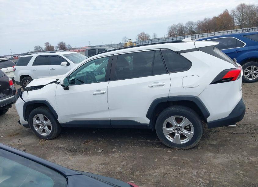 Photo 14 of 2021 Toyota Rav4 XLE (VIN 2T3W1RFV7MW160697)