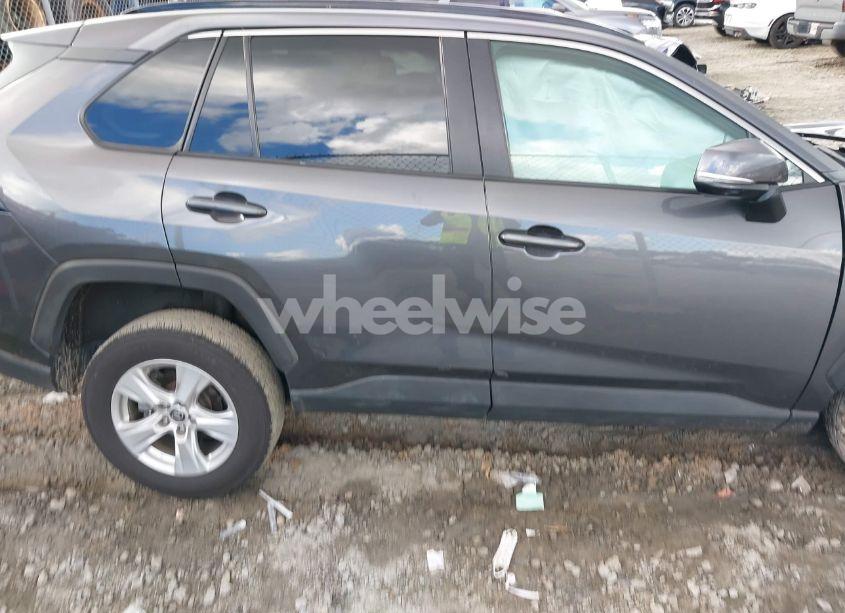 Photo 12 of 2021 Toyota Rav4 XLE (VIN 2T3W1RFV7MW161042)