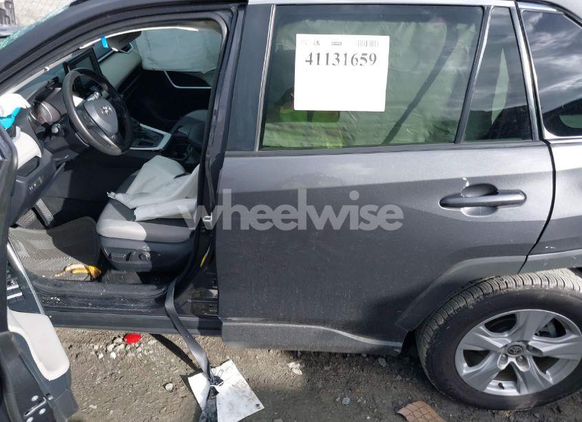 Photo 13 of 2021 Toyota Rav4 XLE (VIN 2T3W1RFV7MW161042)