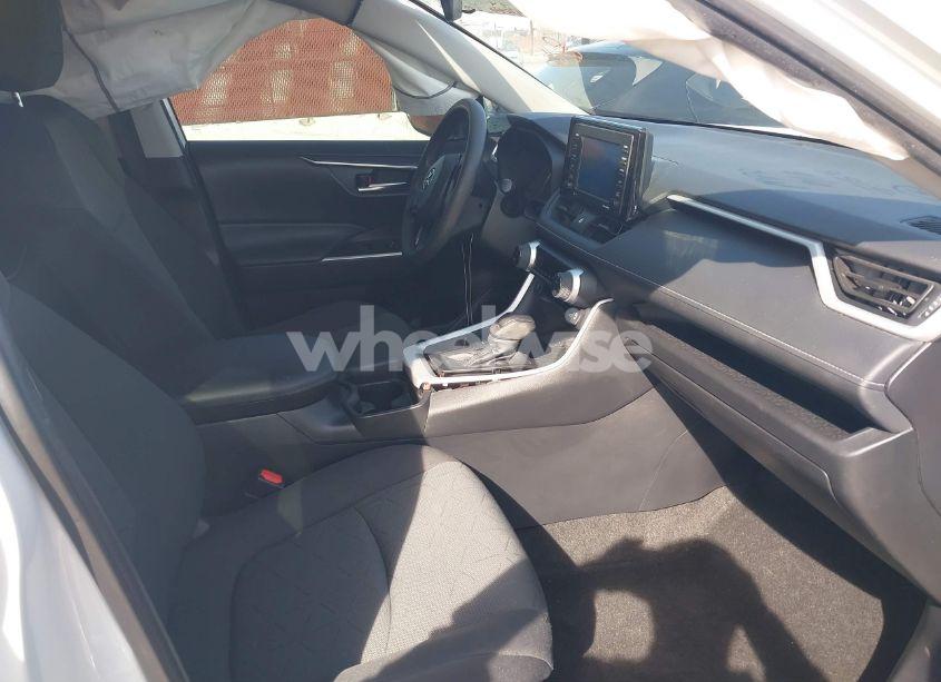 Photo 5 of 2021 Toyota Rav4 XLE (VIN 2T3W1RFV7MW163695)