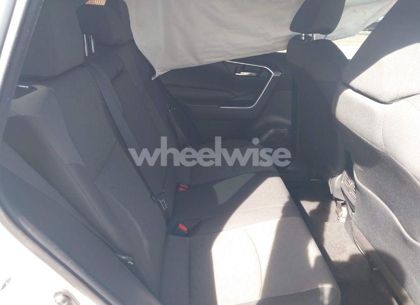 Photo 8 of 2021 Toyota Rav4 XLE (VIN 2T3W1RFV7MW163695)