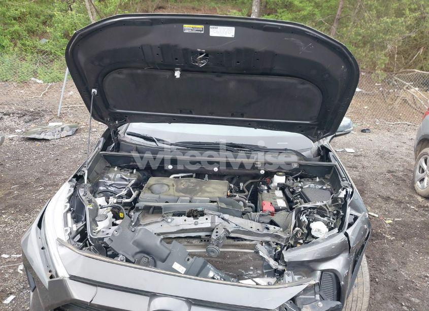 Photo 10 of 2022 Toyota Rav4 XLE (VIN 2T3W1RFV7NC187935)