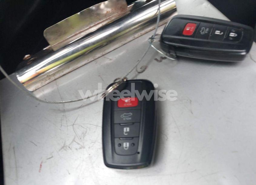 Photo 11 of 2022 Toyota Rav4 XLE (VIN 2T3W1RFV7NC187935)