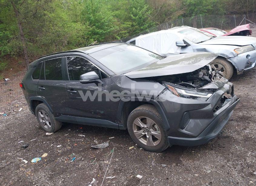 Photo 13 of 2022 Toyota Rav4 XLE (VIN 2T3W1RFV7NC187935)