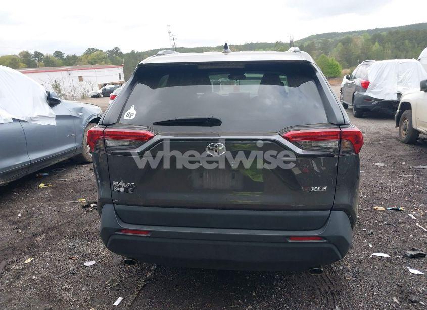 Photo 16 of 2022 Toyota Rav4 XLE (VIN 2T3W1RFV7NC187935)