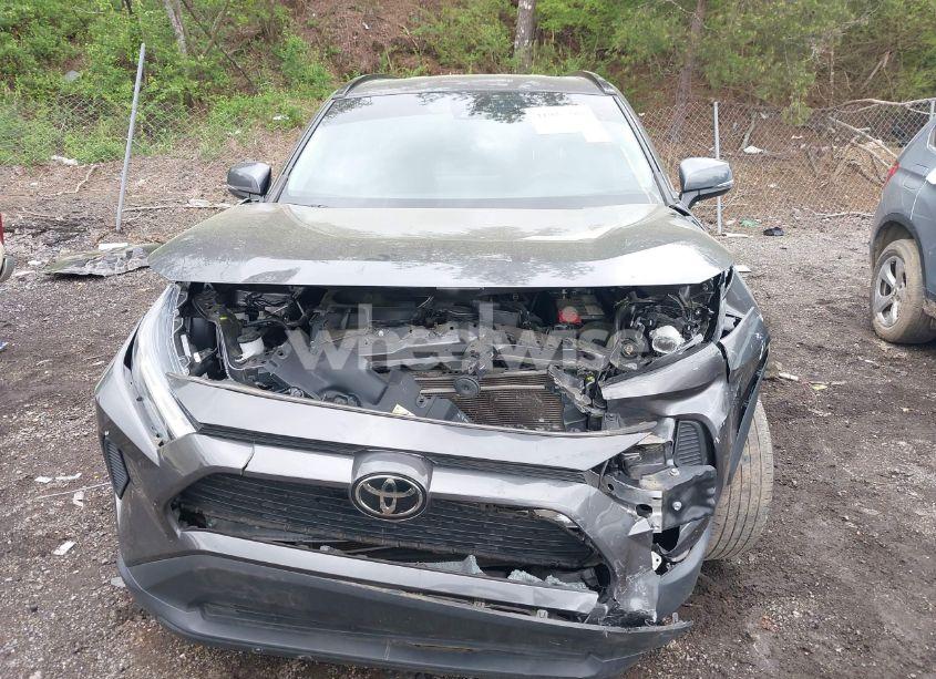 Photo 6 of 2022 Toyota Rav4 XLE (VIN 2T3W1RFV7NC187935)