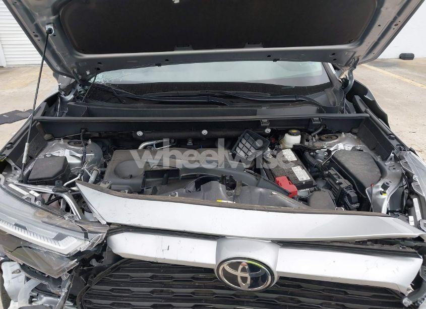 Photo 10 of 2022 Toyota Rav4 XLE (VIN 2T3W1RFV7NC202725)