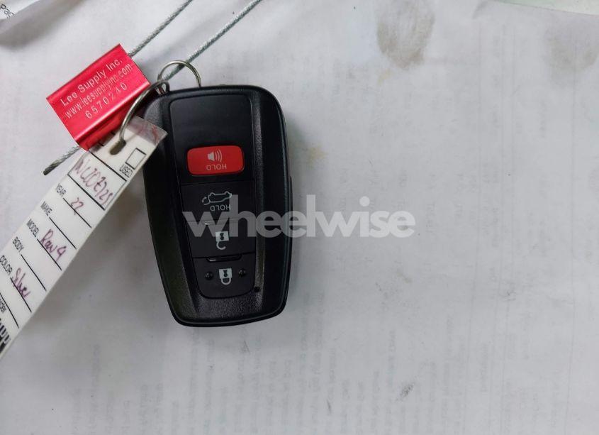 Photo 11 of 2022 Toyota Rav4 XLE (VIN 2T3W1RFV7NC202725)