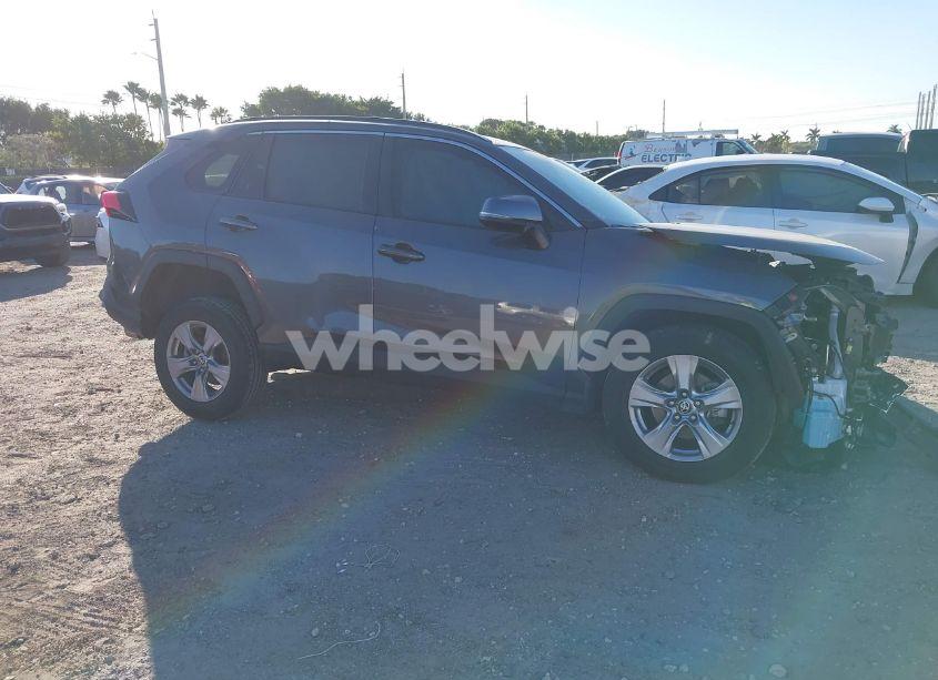 2023 Toyota Rav4 XLE (VIN 2T3W1RFV7PC216384) main photo