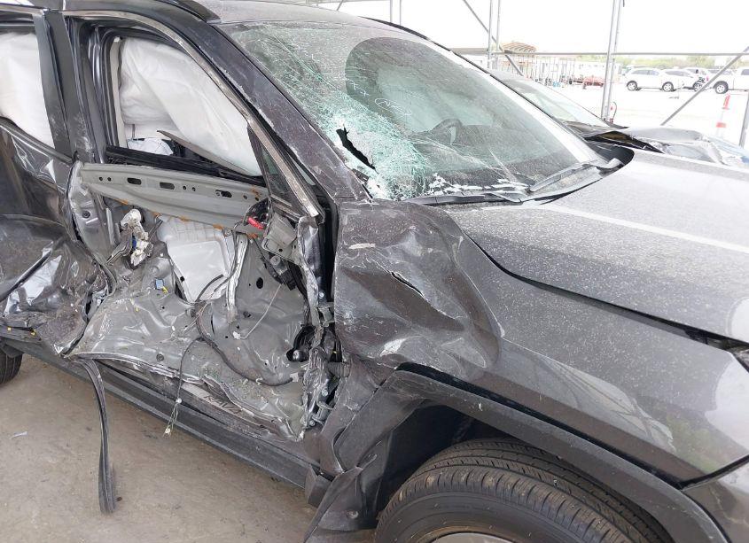 Photo 6 of 2024 Toyota Rav4 XLE (VIN 2T3W1RFV7RC299396)