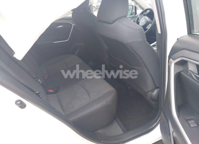 Photo 8 of 2024 Toyota Rav4 XLE (VIN 2T3W1RFV7RW333755)