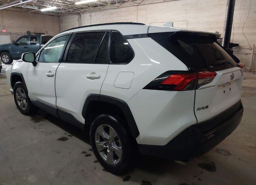 Photo 3 of 2024 Toyota Rav4 XLE (VIN 2T3W1RFV7RW333867)