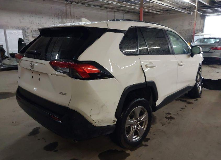 Photo 4 of 2024 Toyota Rav4 XLE (VIN 2T3W1RFV7RW333867)