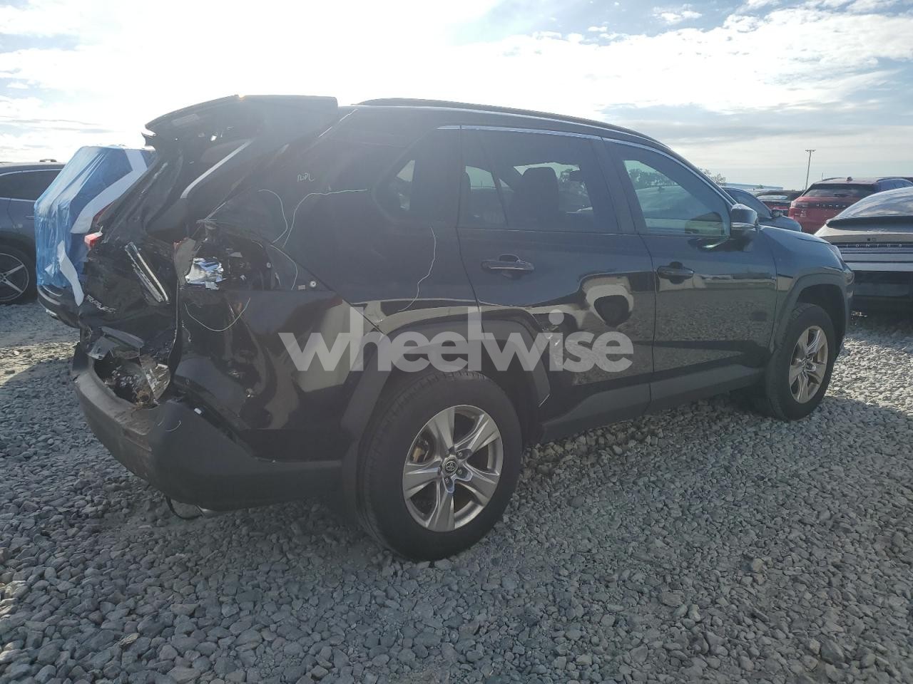 Photo 3 of 2025 TOYOTA RAV4 XLE (VIN 2T3W1RFV7SC311987)