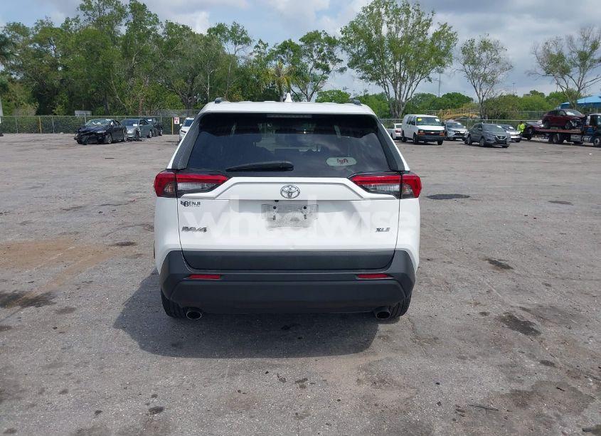 Photo 16 of 2020 Toyota Rav4 XLE (VIN 2T3W1RFV8LC053206)