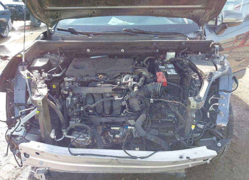 Photo 10 of 2020 Toyota Rav4 XLE (VIN 2T3W1RFV8LC053836)