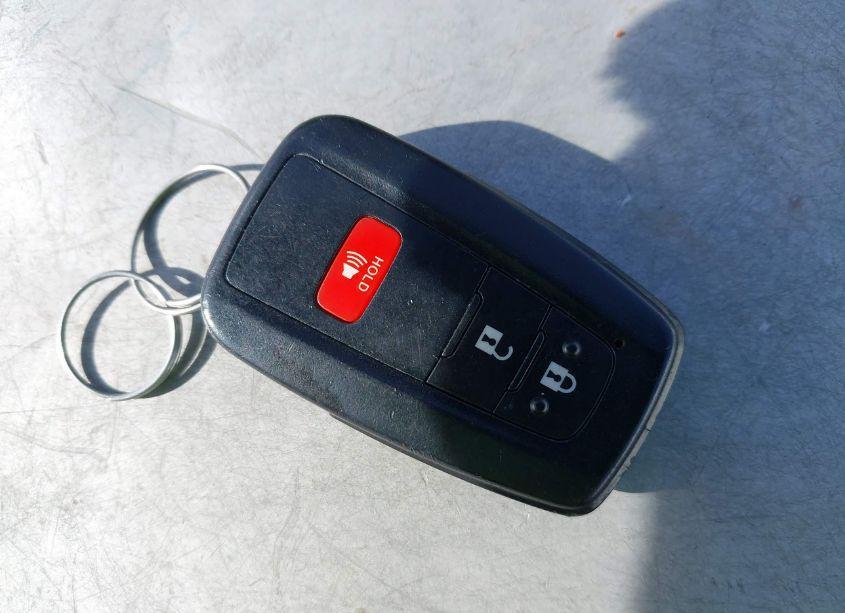 Photo 11 of 2020 Toyota Rav4 XLE (VIN 2T3W1RFV8LC053836)