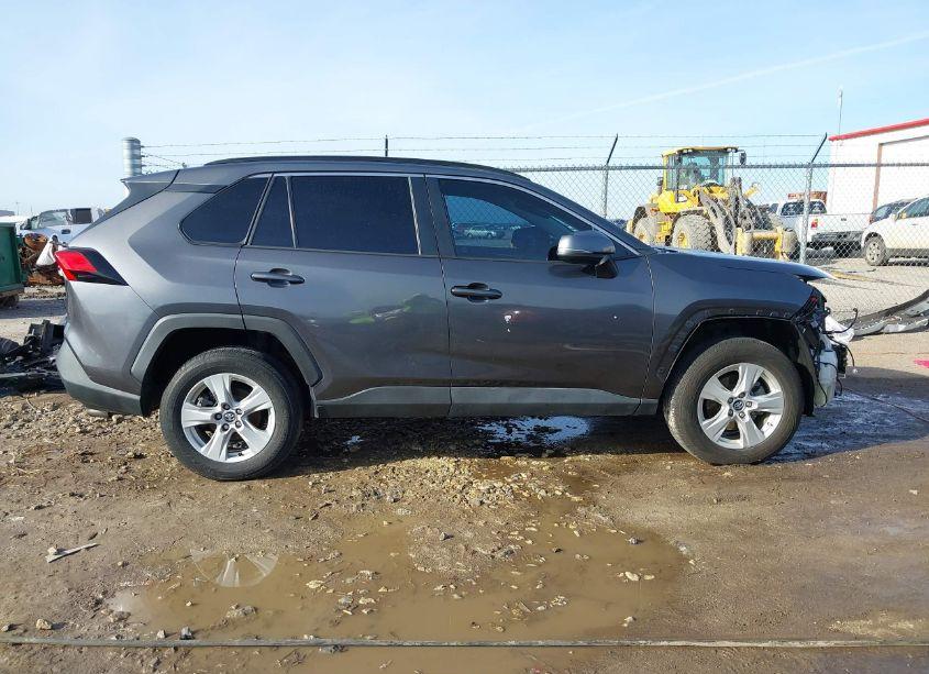 Photo 14 of 2020 Toyota Rav4 XLE (VIN 2T3W1RFV8LC053836)