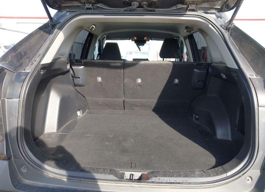 Photo 17 of 2020 Toyota Rav4 XLE (VIN 2T3W1RFV8LC053836)
