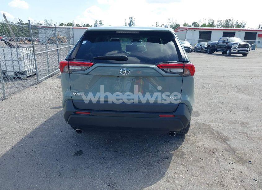 Photo 16 of 2020 Toyota Rav4 XLE (VIN 2T3W1RFV8LC058714)