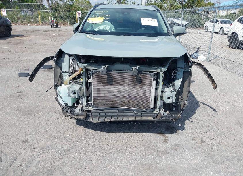 Photo 6 of 2020 Toyota Rav4 XLE (VIN 2T3W1RFV8LC058714)