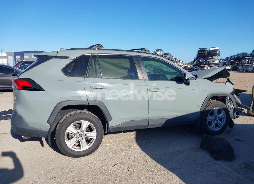 Photo 13 of 2020 Toyota Rav4 (VIN 2T3W1RFV8LW062714)