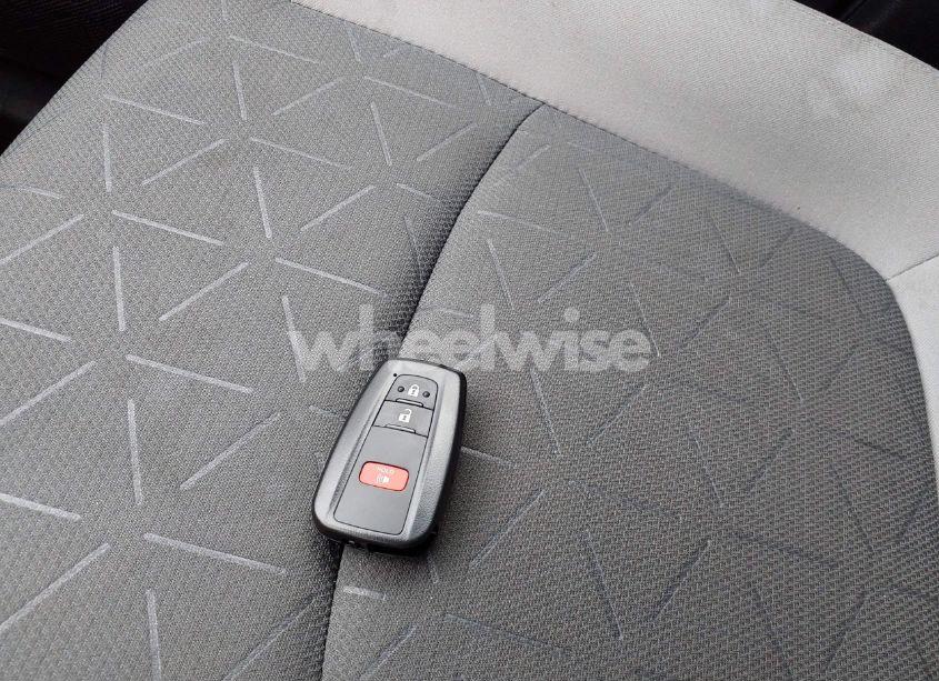 Photo 11 of 2021 Toyota Rav4 XLE/XLE PREMIUM (VIN 2T3W1RFV8MC157096)