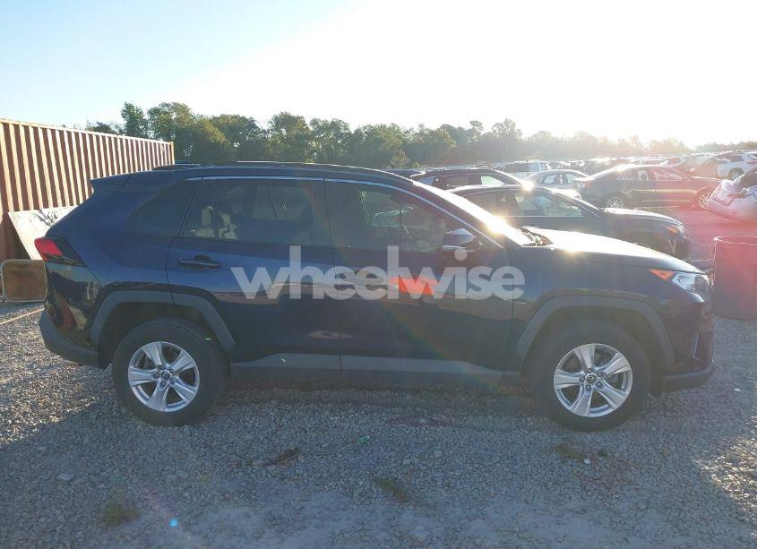 Photo 14 of 2021 Toyota Rav4 XLE (VIN 2T3W1RFV8MW111251)