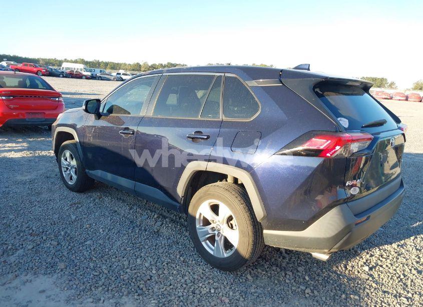 Photo 3 of 2021 Toyota Rav4 XLE (VIN 2T3W1RFV8MW111251)