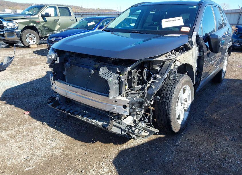 Photo 6 of 2021 Toyota Rav4 XLE (VIN 2T3W1RFV8MW126686)