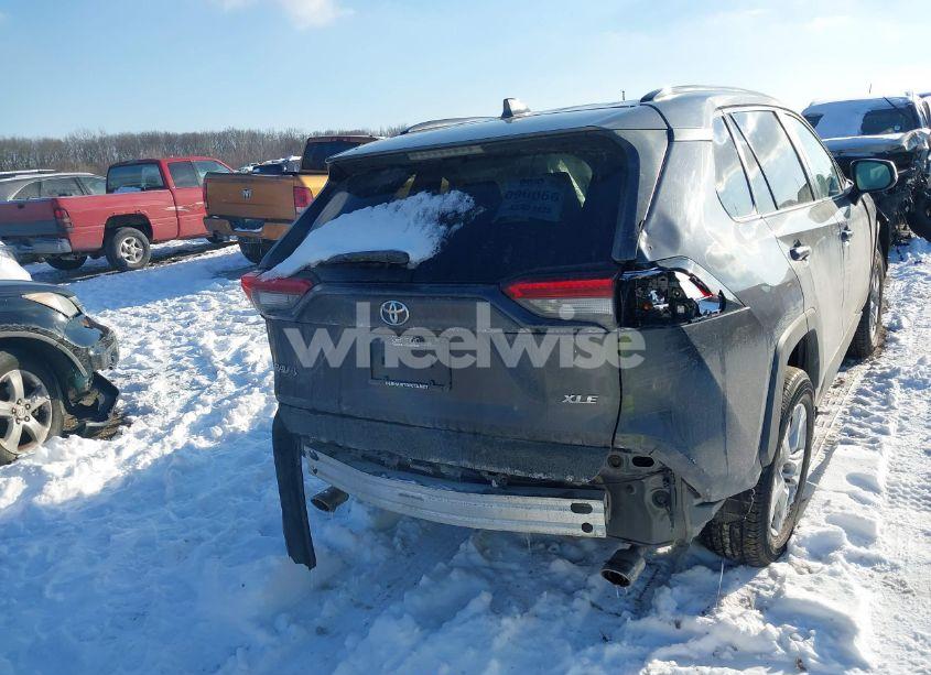 Photo 16 of 2021 Toyota Rav4 XLE (VIN 2T3W1RFV8MW131497)