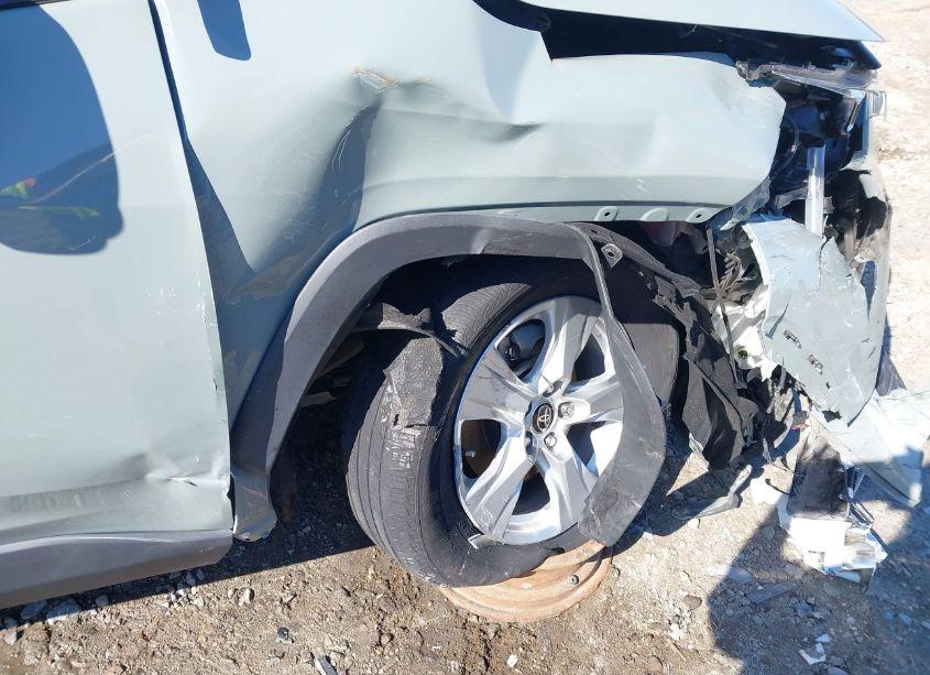 Photo 17 of 2021 Toyota Rav4 XLE (VIN 2T3W1RFV8MW166542)