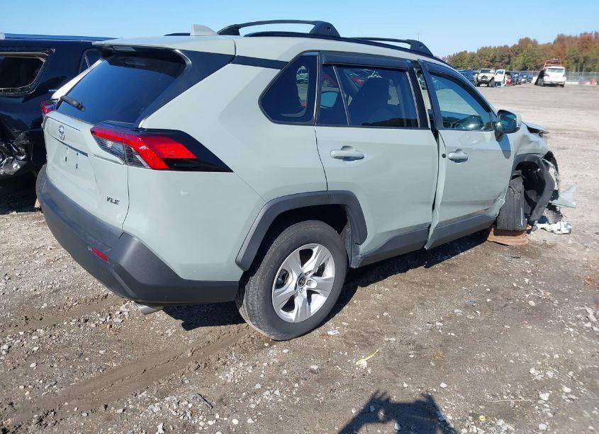 Photo 4 of 2021 Toyota Rav4 XLE (VIN 2T3W1RFV8MW166542)