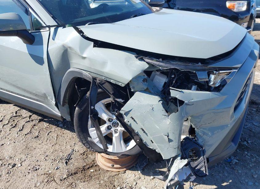 Photo 6 of 2021 Toyota Rav4 XLE (VIN 2T3W1RFV8MW166542)